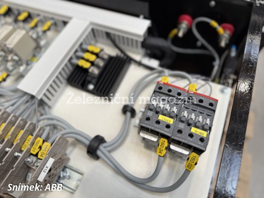 Stykače ABB zajišťují bezpečnost v lokomotivách CZ LOKO
